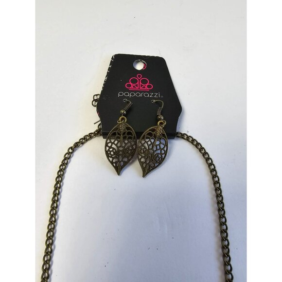 NWT Paparazzi Leaf Earring Necklace Set Fashion Jewelry for Fall Boho - Picture 11 of 11